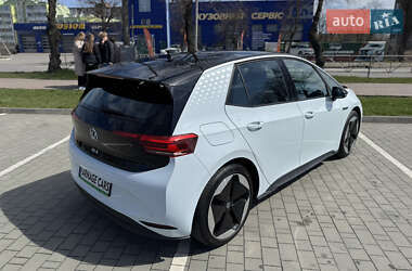 Хетчбек Volkswagen ID.3 2023 в 