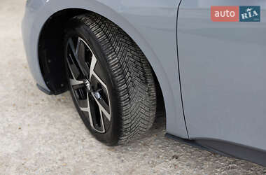 Хэтчбек Volkswagen ID.3 2024 в 