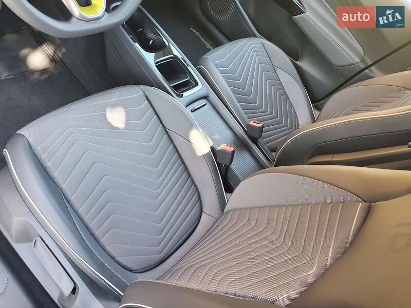 Хэтчбек Volkswagen ID.3 2022 в Киеве
