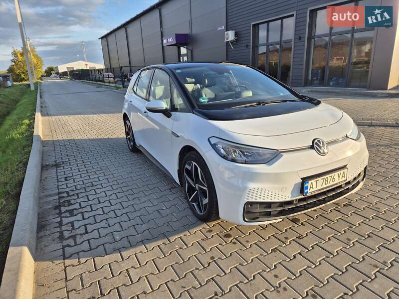Хэтчбек Volkswagen ID.3 2021 в Ивано-Франковске фото Хэтчбек Volkswagen ID.3 2021 в Ивано-Франковске
