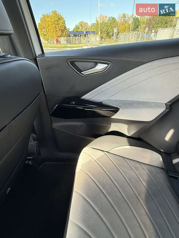 Хетчбек Volkswagen ID.3 2024 в Києві фото 8 Хетчбек Volkswagen ID.3 2024 в Києві