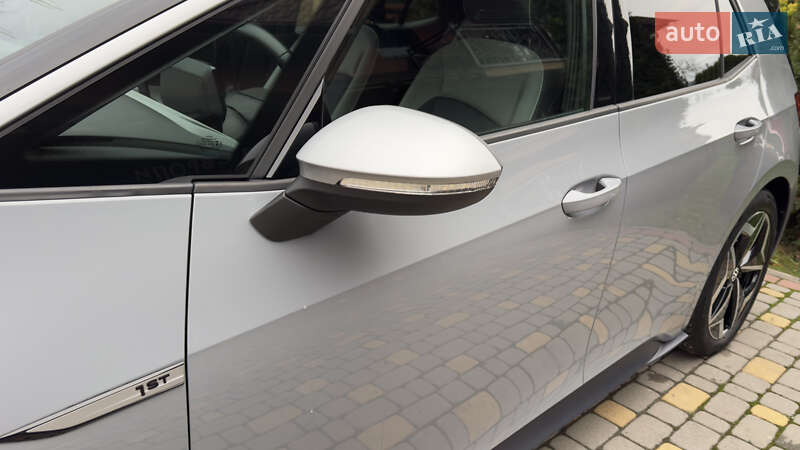 Хэтчбек Volkswagen ID.3 2021 в Сваляве