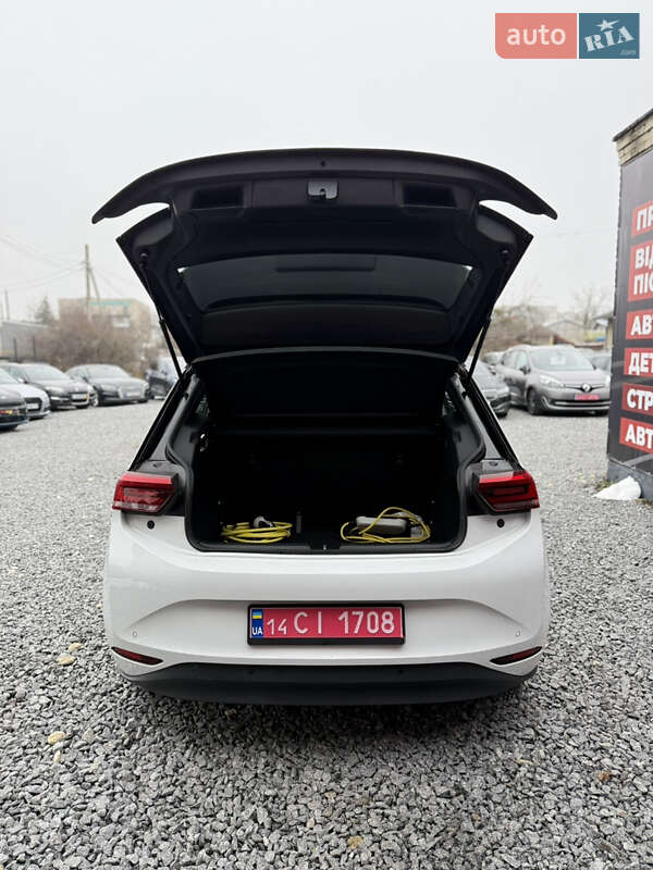 Хэтчбек Volkswagen ID.3 2022 в Стрые