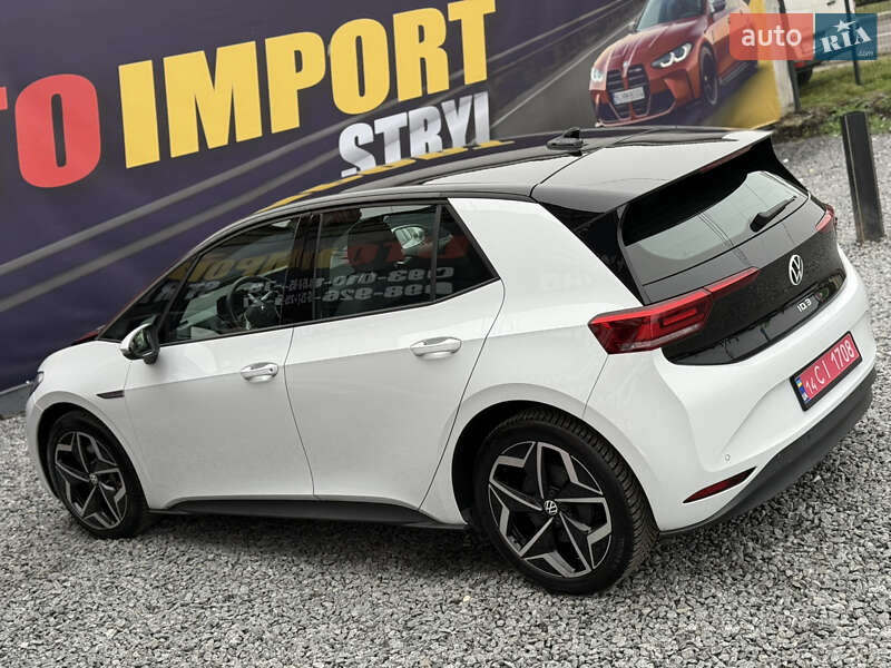 Хэтчбек Volkswagen ID.3 2022 в Стрые