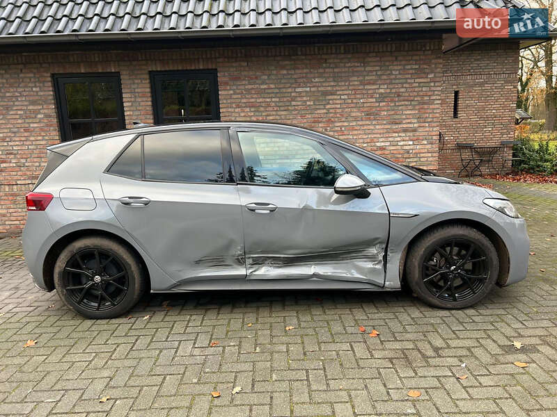 Хэтчбек Volkswagen ID.3 2020 в Калуше