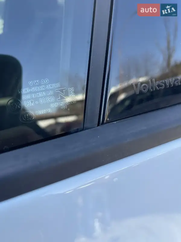 Volkswagen ID.3 2021 VIN WVWZZZE1ZNP010507 фото оголошення 15 з 68