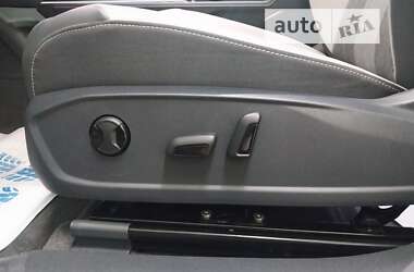 Позашляховик / Кросовер Volkswagen ID.4 Crozz 2022 в 