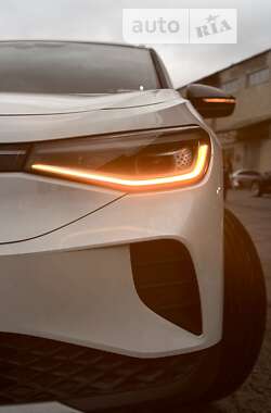 Позашляховик / Кросовер Volkswagen ID.4 Crozz 2023 в 