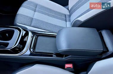 Позашляховик / Кросовер Volkswagen ID.4 Crozz 2021 в 