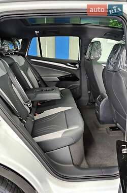 Позашляховик / Кросовер Volkswagen ID.4 Crozz 2024 в 