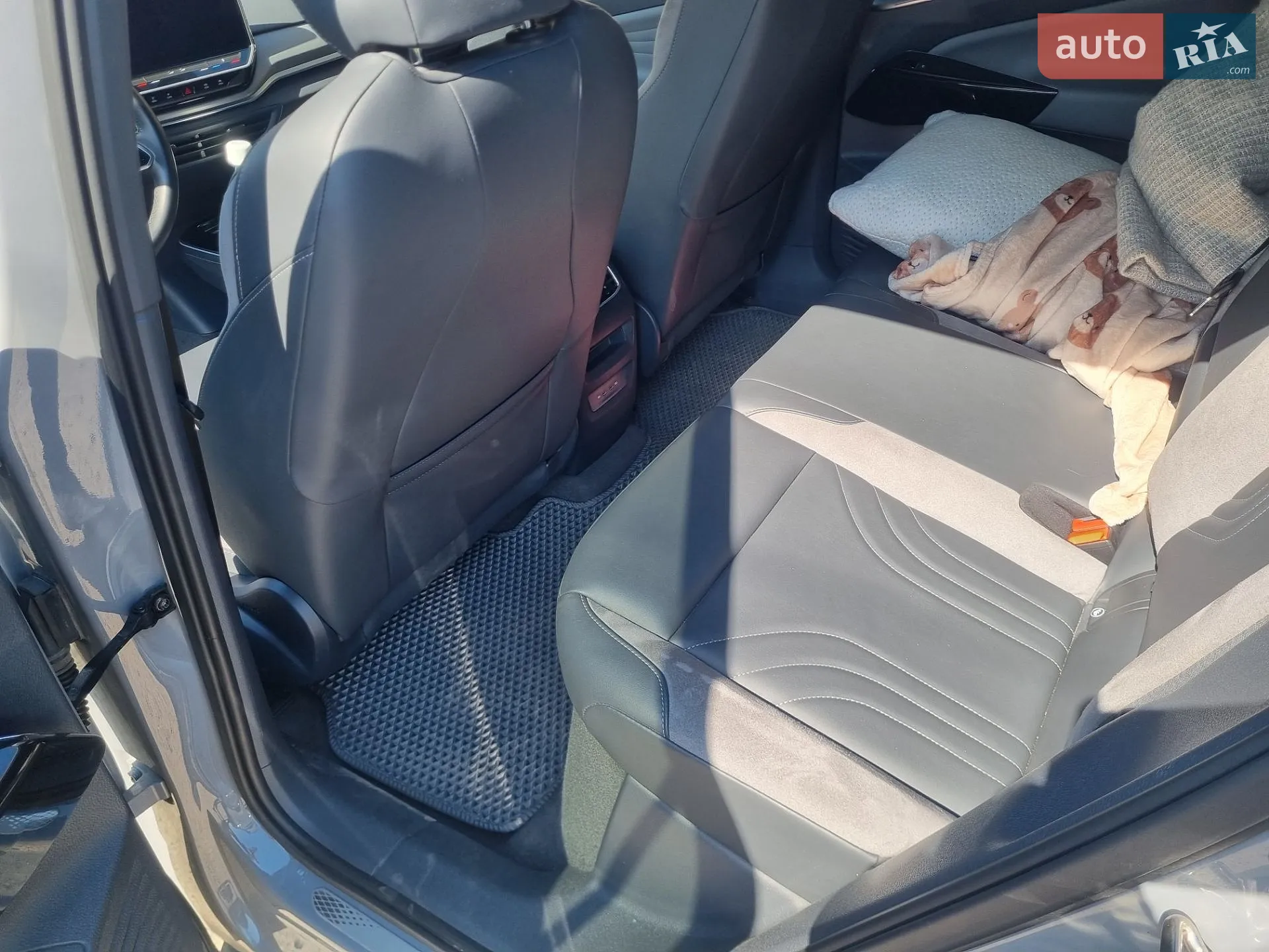 2023 Volkswagen ID.4 - мініатюра 12