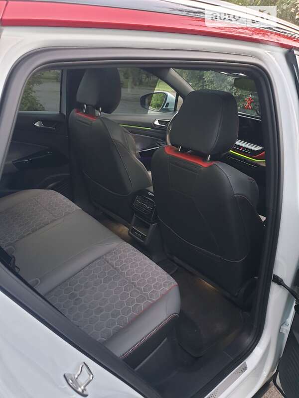 Внедорожник / Кроссовер Volkswagen ID.4 X 2021 в Кривом Роге