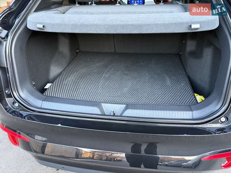 Позашляховик / Кросовер Volkswagen ID.4 X 2023 в Кривому Розі