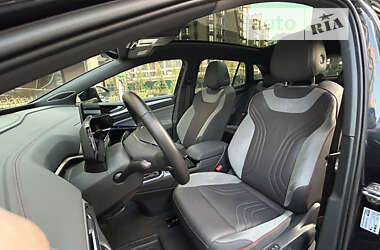 Позашляховик / Кросовер Volkswagen ID.4 2021 в 