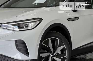 Позашляховик / Кросовер Volkswagen ID.4 2023 в 