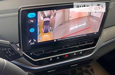 Позашляховик / Кросовер Volkswagen ID.4 2023 в 