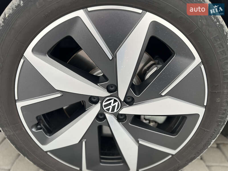 Внедорожник / Кроссовер Volkswagen ID.4 2022 в Черновцах
