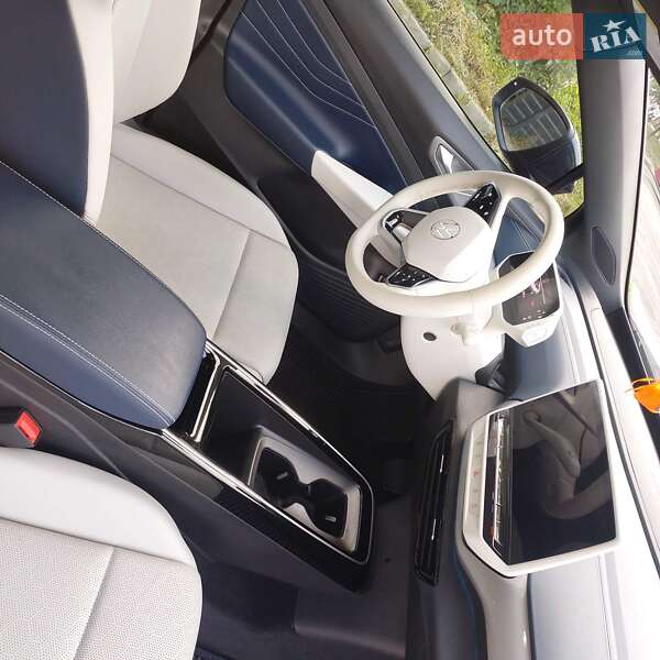 Внедорожник / Кроссовер Volkswagen ID.4 2023 в Ивано-Франковске