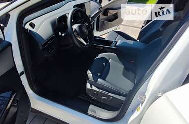 Внедорожник / Кроссовер Volkswagen ID.4 2023 в 
