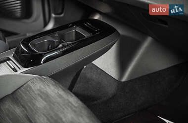 Внедорожник / Кроссовер Volkswagen ID.4 2022 в 