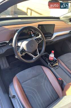 Внедорожник / Кроссовер Volkswagen ID.4 2021 в 