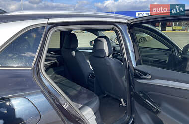 Внедорожник / Кроссовер Volkswagen ID.4 2022 в 