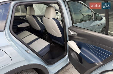 Внедорожник / Кроссовер Volkswagen ID.4 2023 в 