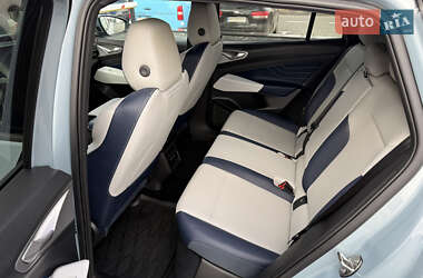 Внедорожник / Кроссовер Volkswagen ID.4 2023 в 