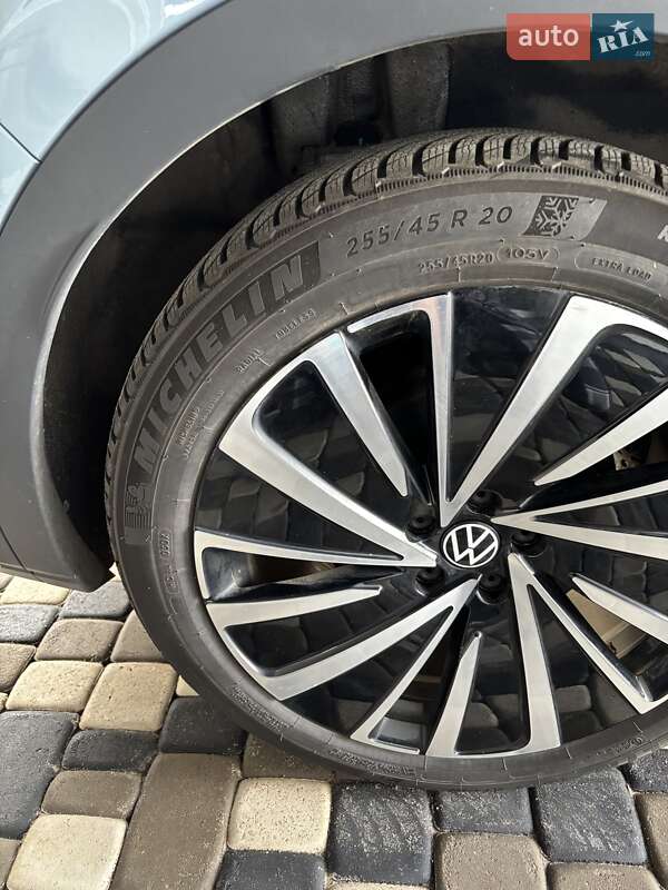 Позашляховик / Кросовер Volkswagen ID.4 2021 в Києві