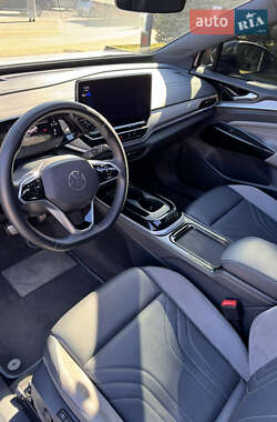 Внедорожник / Кроссовер Volkswagen ID.4 2023 в 