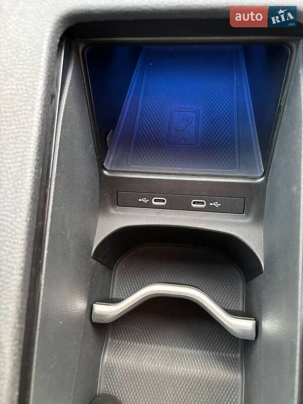 Внедорожник / Кроссовер Volkswagen ID.4 2021 в Запорожье