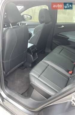 Внедорожник / Кроссовер Volkswagen ID.4 2021 в 