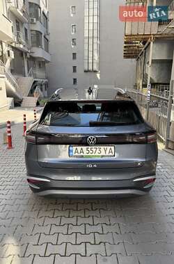 Внедорожник / Кроссовер Volkswagen ID.4 2022 в 