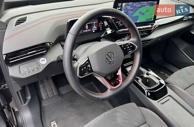 Внедорожник / Кроссовер Volkswagen ID.4 2022 в 