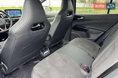 Внедорожник / Кроссовер Volkswagen ID.4 2022 в 