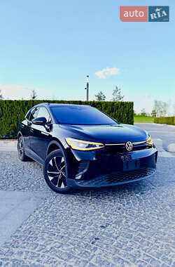 Позашляховик / Кросовер Volkswagen ID.4 2022 в 