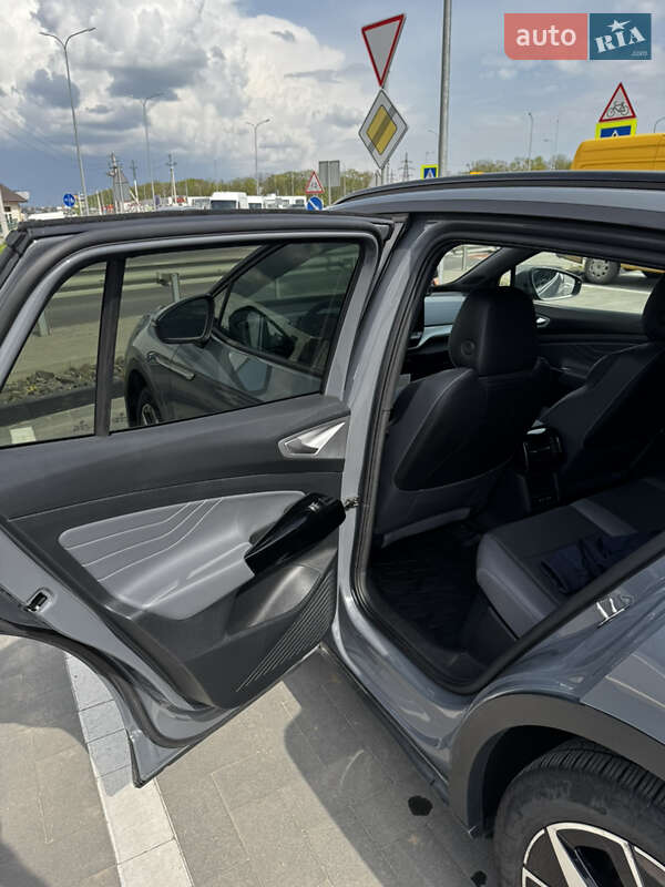 Внедорожник / Кроссовер Volkswagen ID.4 2023 в Луцке