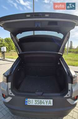 Позашляховик / Кросовер Volkswagen ID.4 2024 в 