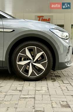 Позашляховик / Кросовер Volkswagen ID.4 2022 в 