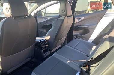 Позашляховик / Кросовер Volkswagen ID.4 2023 в 