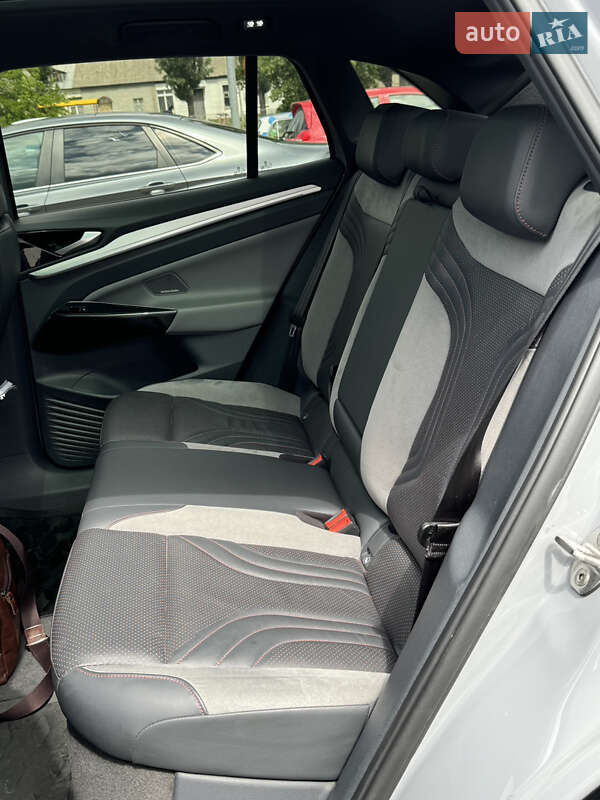 Позашляховик / Кросовер Volkswagen ID.4 2022 в Києві
