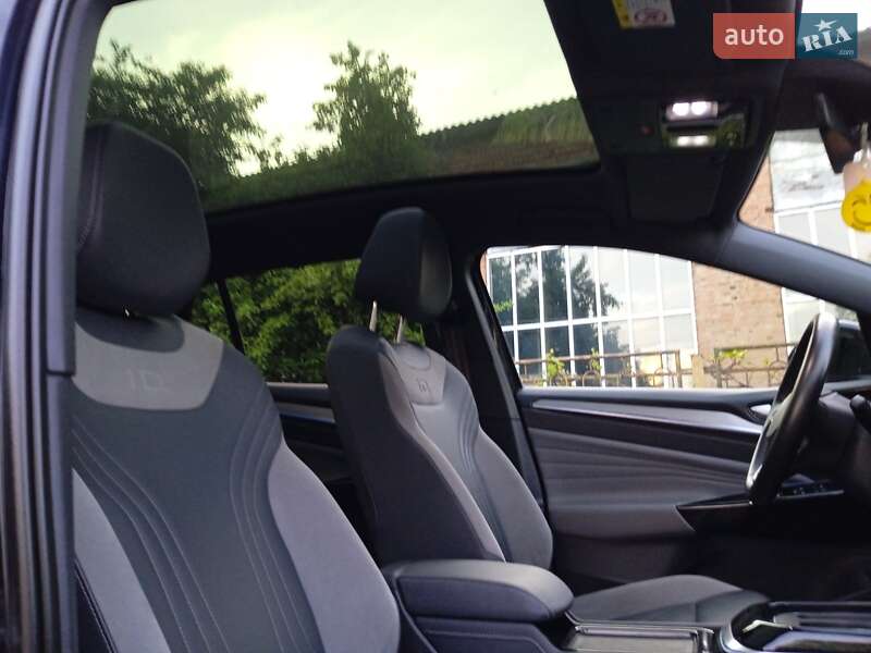 Позашляховик / Кросовер Volkswagen ID.4 2021 в Чернівцях