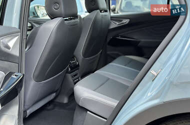 Позашляховик / Кросовер Volkswagen ID.4 2023 в 