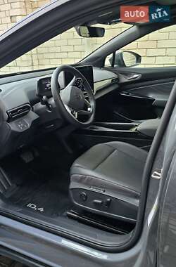 Позашляховик / Кросовер Volkswagen ID.4 2024 в 