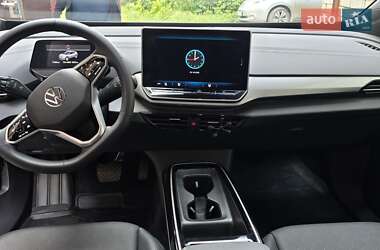 Позашляховик / Кросовер Volkswagen ID.4 2024 в 