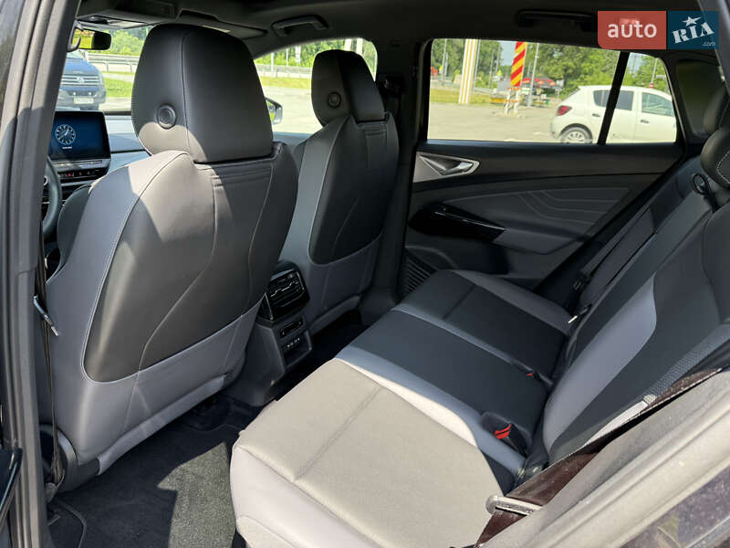 Внедорожник / Кроссовер Volkswagen ID.4 2023 в Киеве