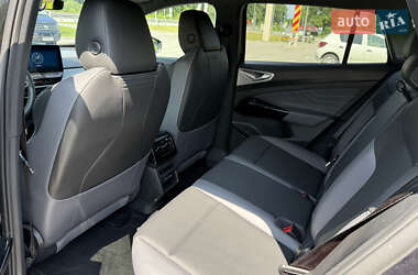 Позашляховик / Кросовер Volkswagen ID.4 2023 в 