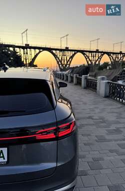 Внедорожник / Кроссовер Volkswagen ID.4 2022 в 