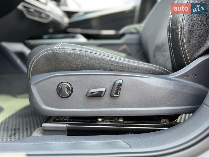 Позашляховик / Кросовер Volkswagen ID.4 2022 в Дніпрі