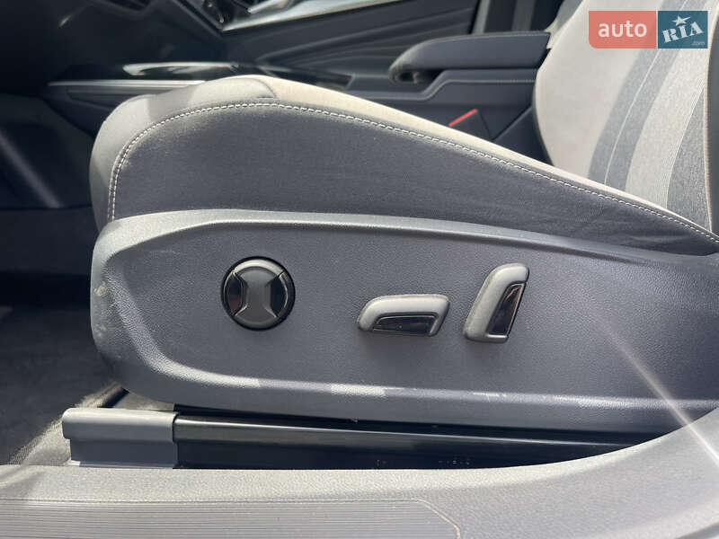 Позашляховик / Кросовер Volkswagen ID.4 2022 в Ужгороді